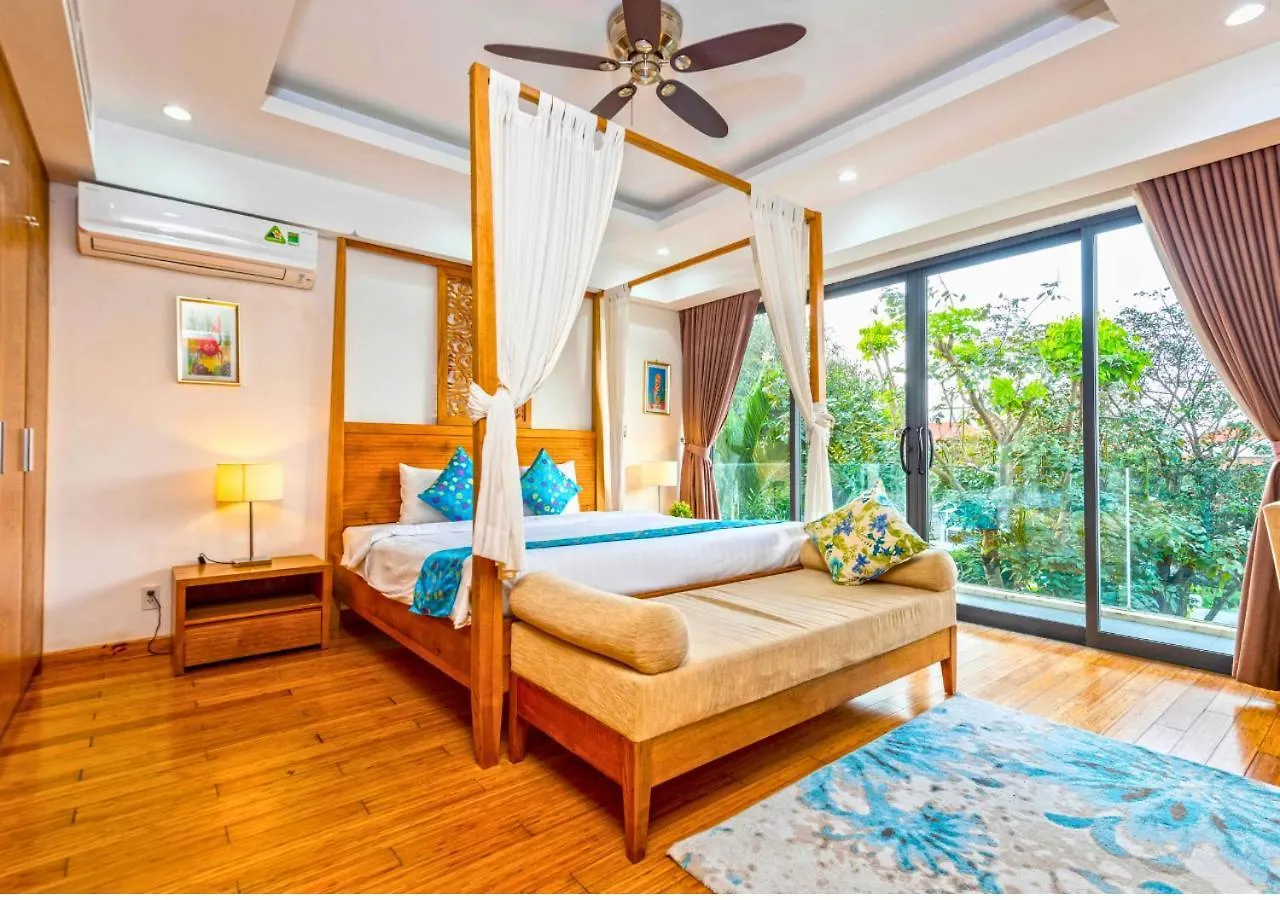 Golden Beachside Resort Danang 5*, Da Nang