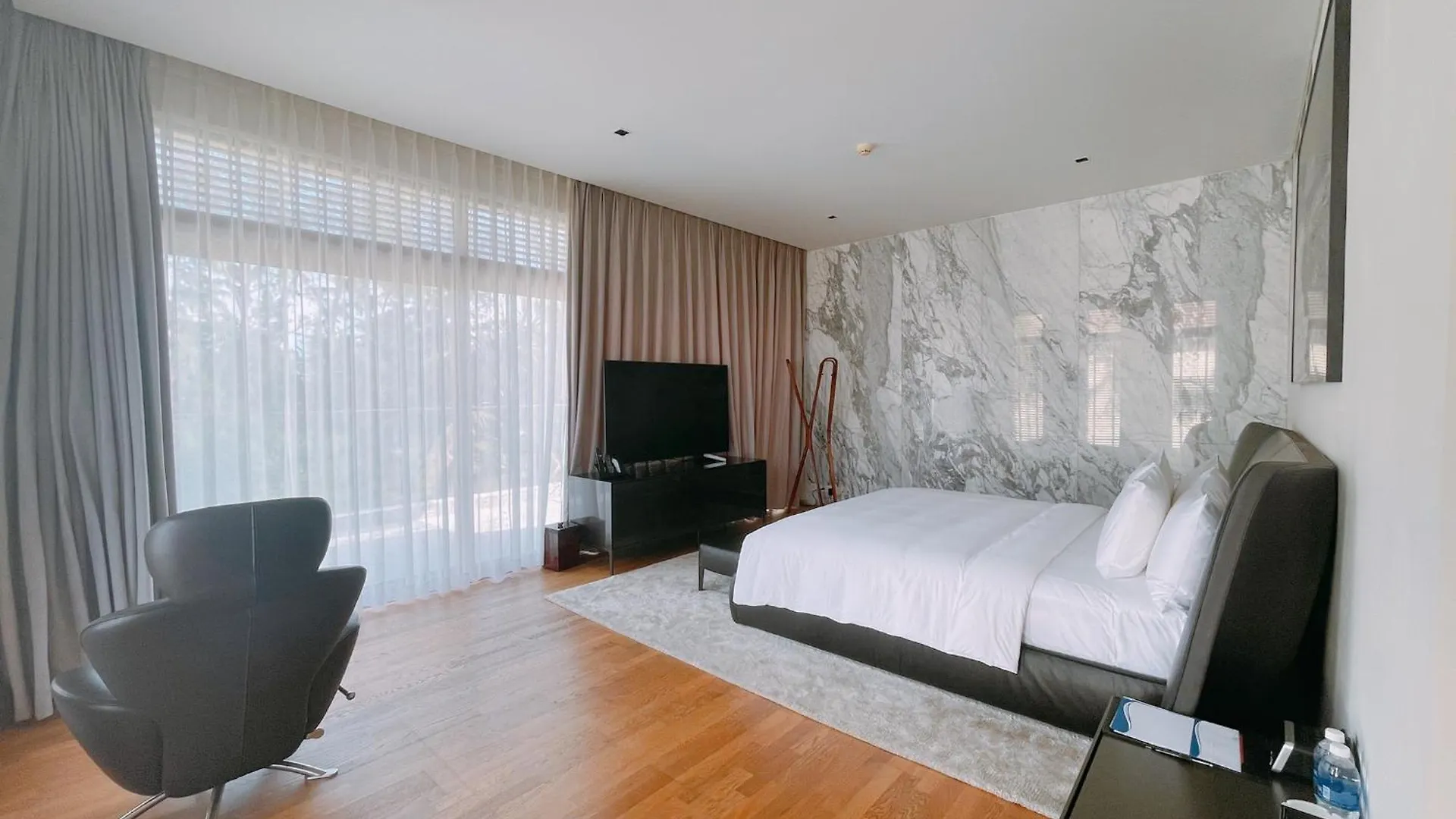 Golden Beachside Resort Danang Da Nang