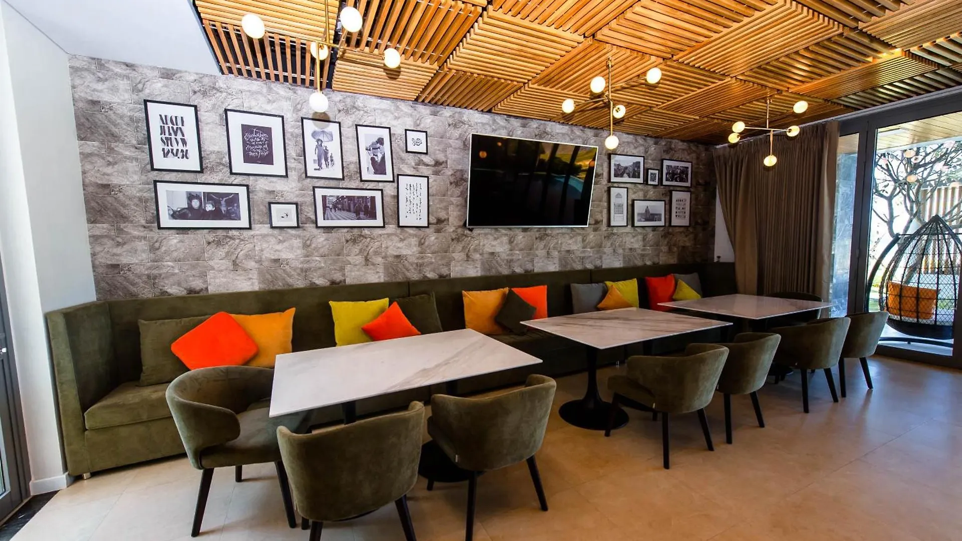 Golden Beachside Resort Danang  Da Nang