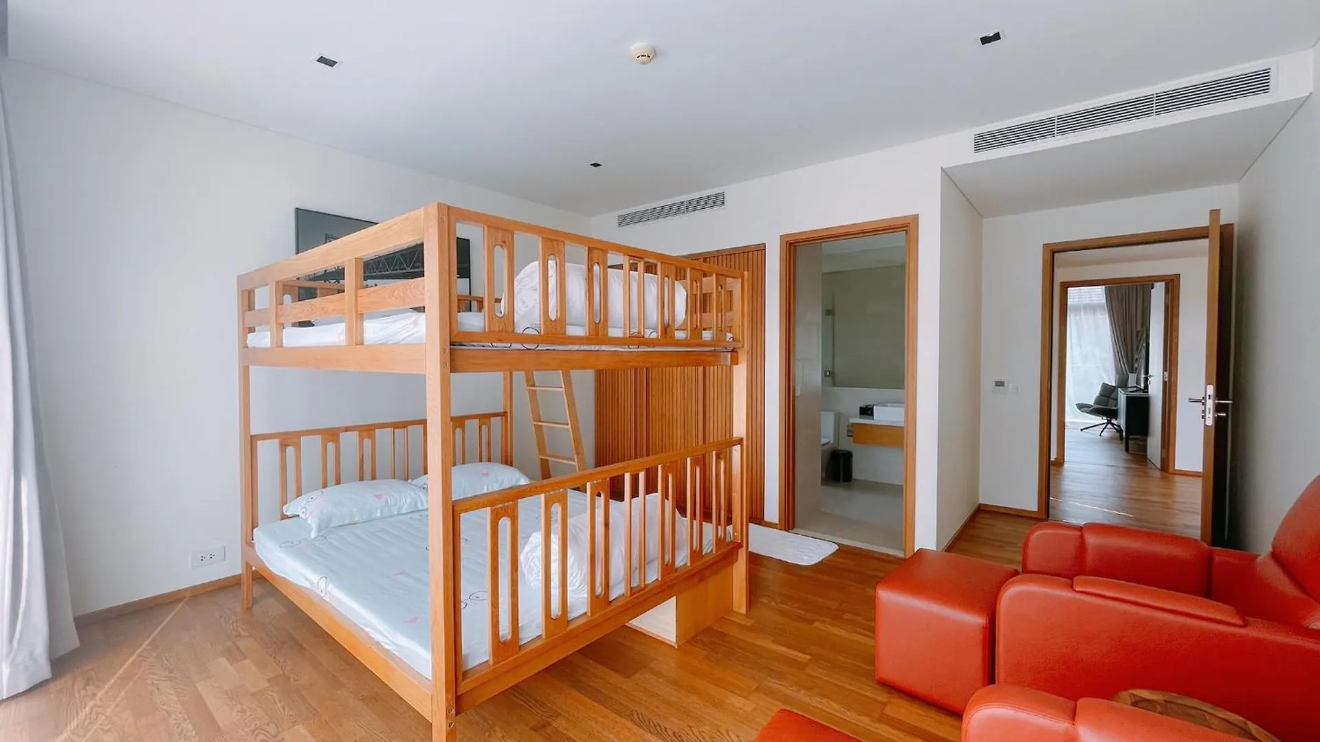 *****  Golden Beachside Resort Danang Vietnam