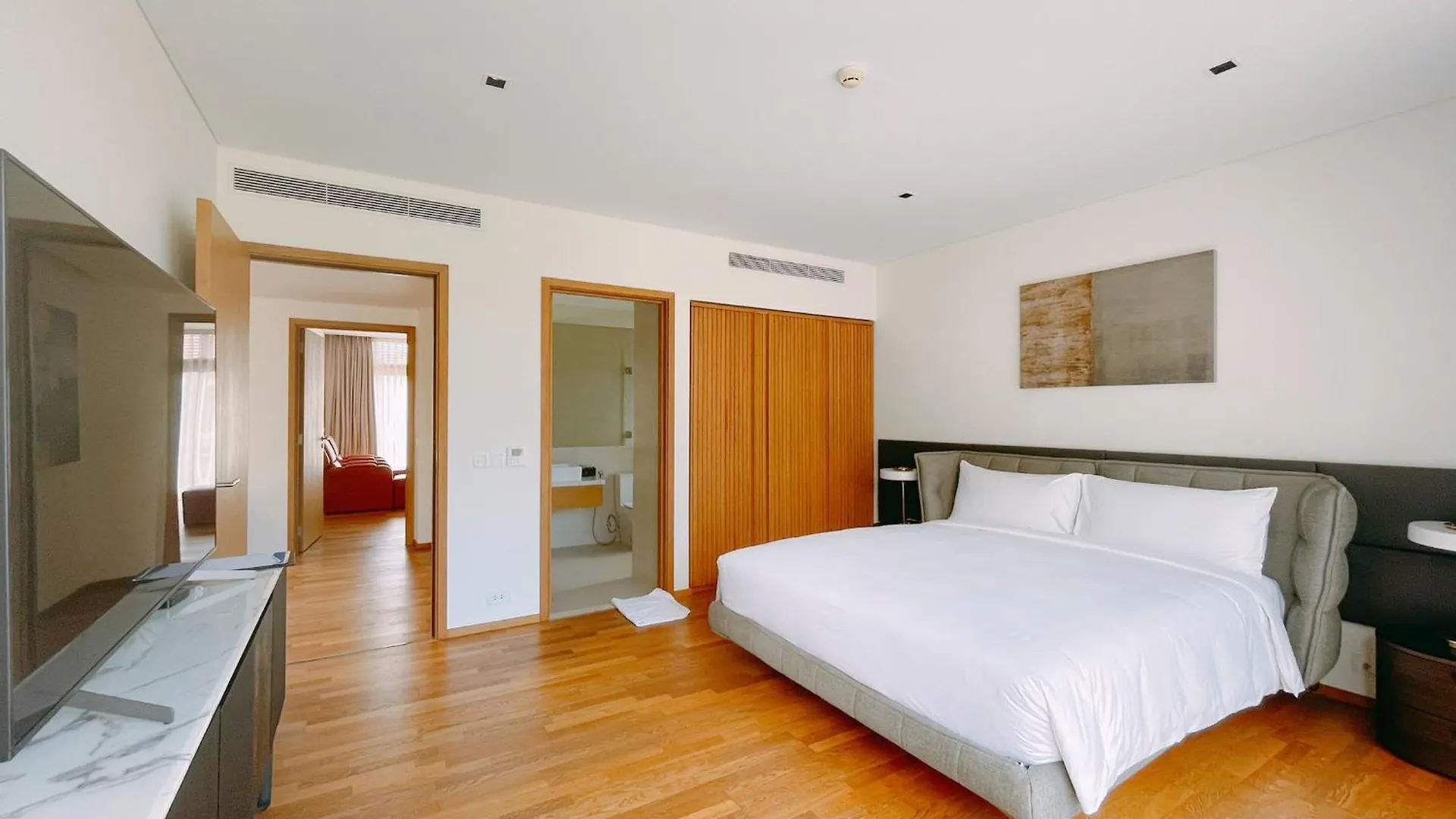 Golden Beachside Resort Danang