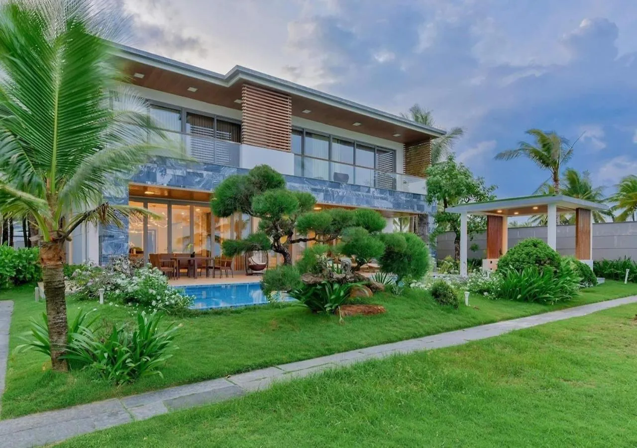 Golden Beachside Resort Danang  Da Nang
