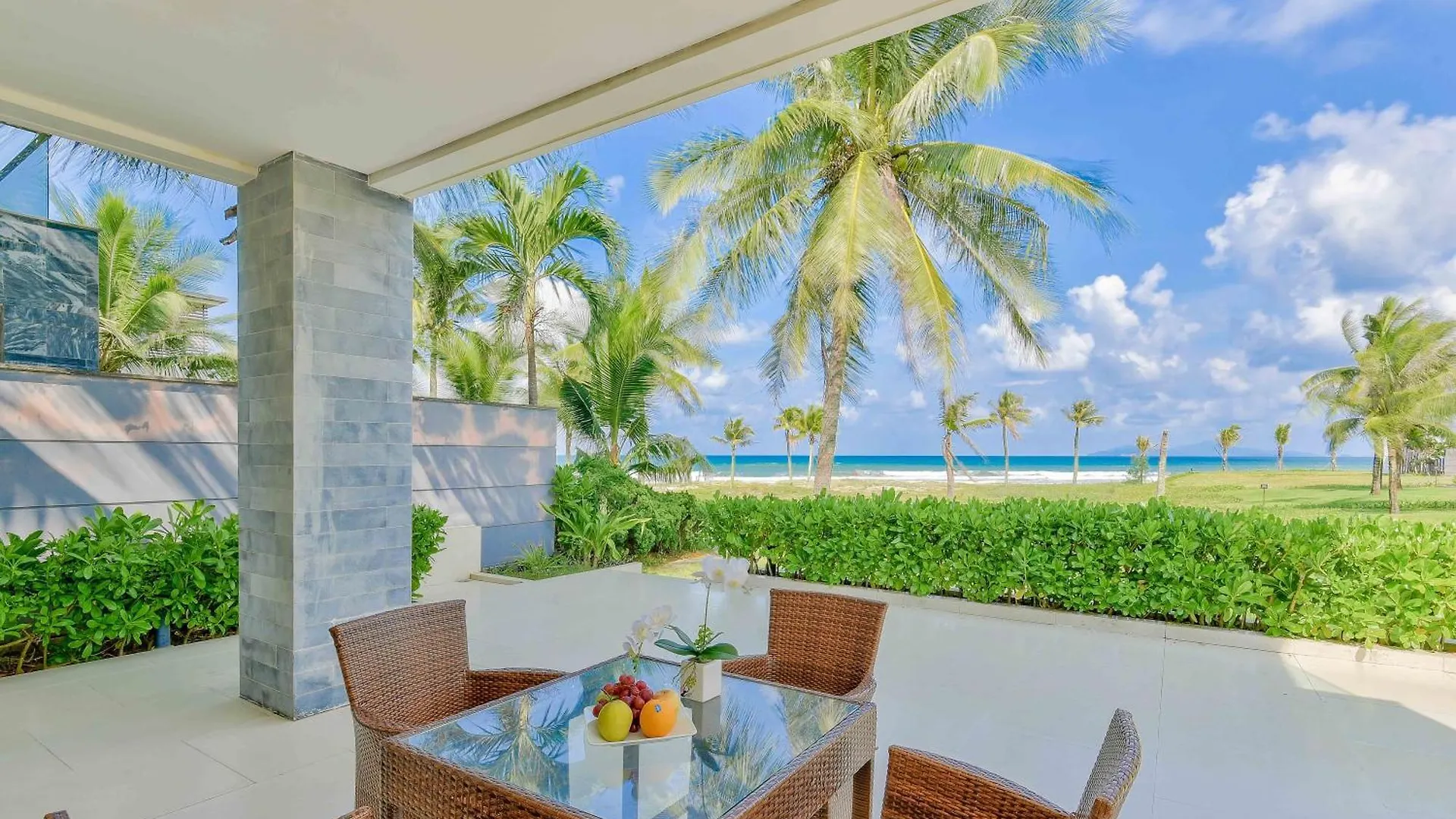 Golden Beachside Resort Danang