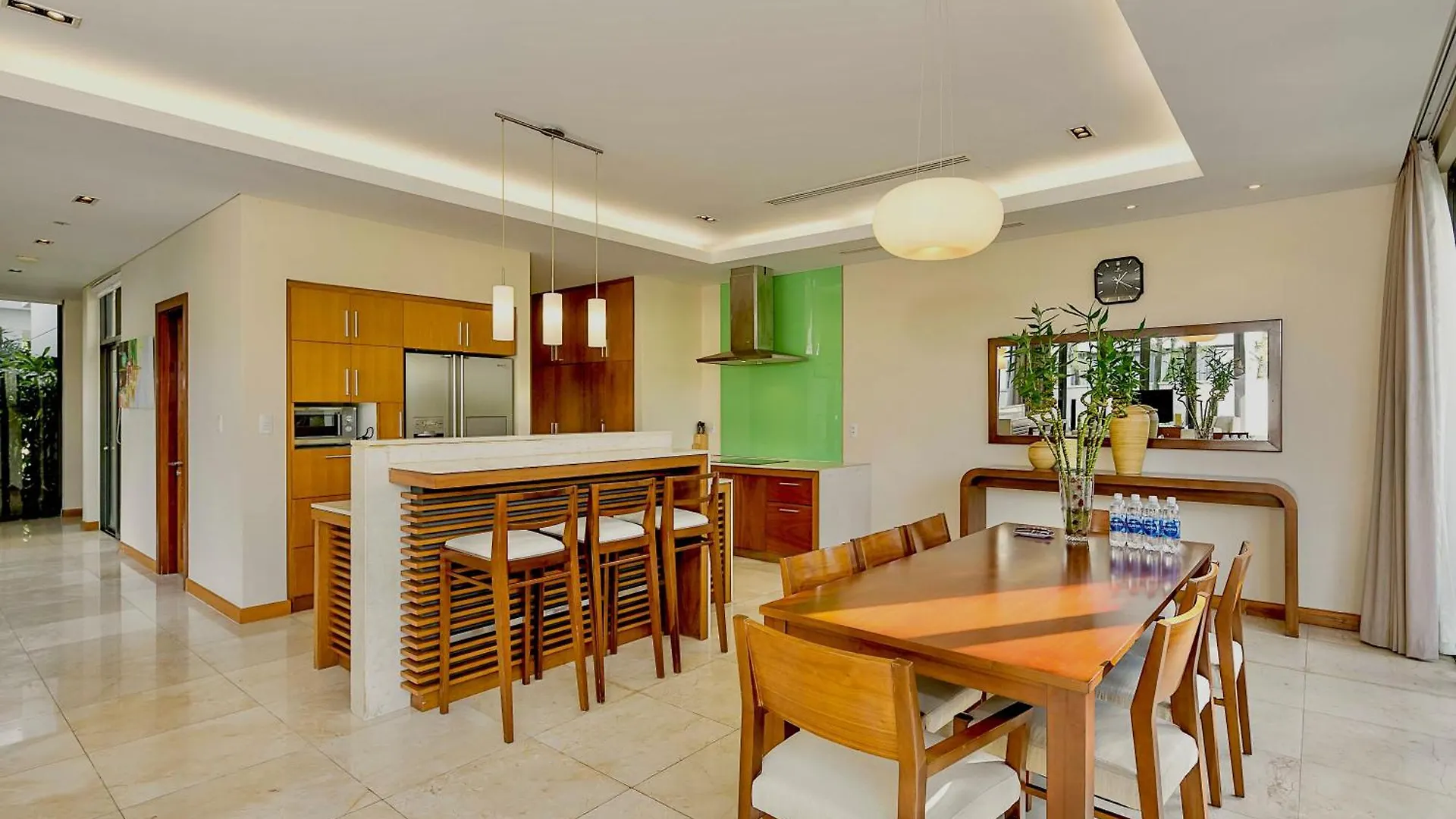 Golden Beachside Resort Danang
